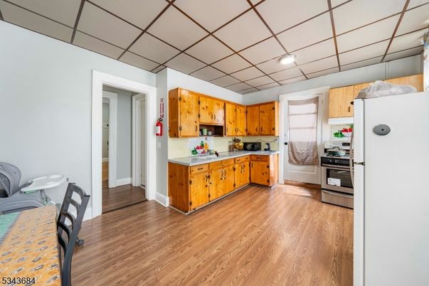 Interior, Kitchen, Wood Texture Flooring