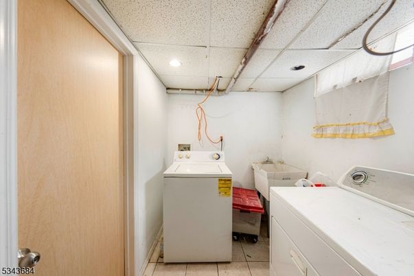Interior, Recessed Lighting, Utility Closets, Washer