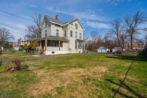 Backyard, Exterior, Facade, Queen Anne Victorian