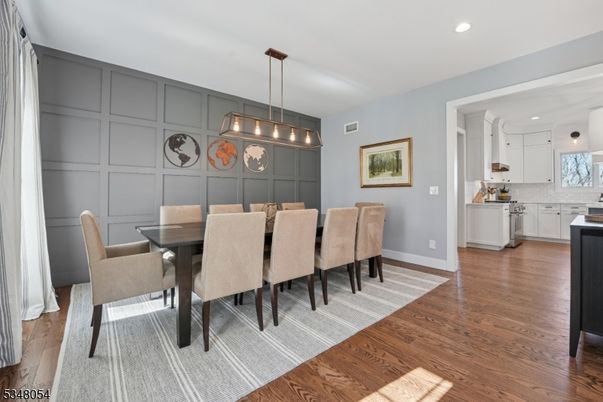 Dining room, Interior, Kitchen, Pendant Lights, Recessed Lighting, Wood Texture Flooring