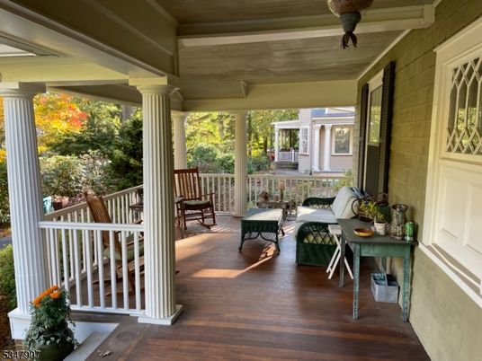 Exterior, Wood Texture Flooring
