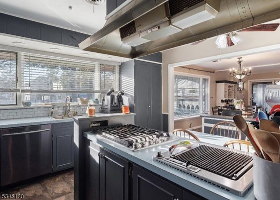 Chandelier, Dining room, Interior, Kitchen, Recessed Lighting, Stainless Steel Appliances