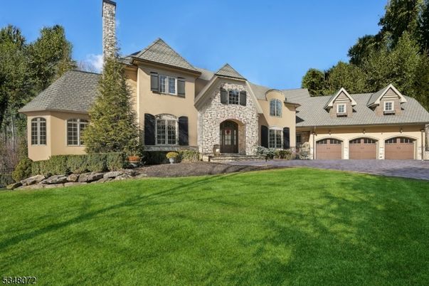 Attached, Backyard, Exterior, Facade, French Provincial