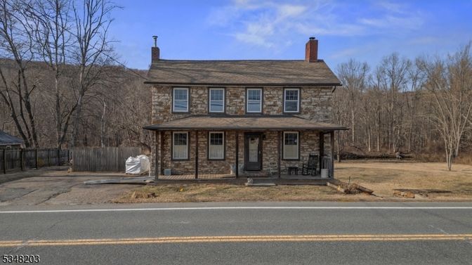 Exterior, Facade, Georgian