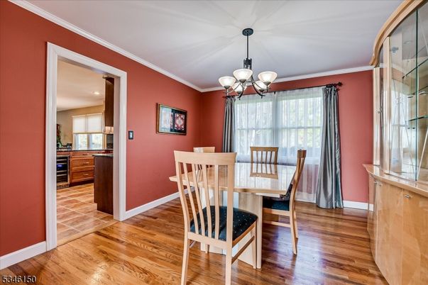Chandelier, Dining room, Interior, Recessed Lighting, Wood Texture Flooring