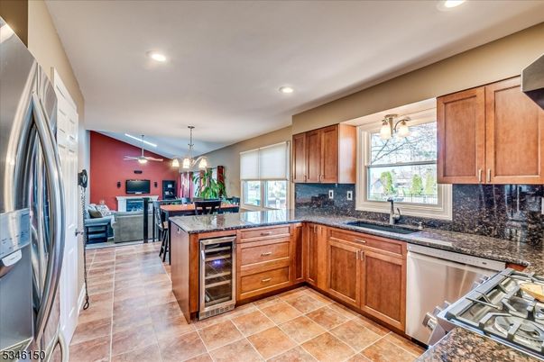 Dining room, Interior, Kitchen, Living room, Pendant Lights, Recessed Lighting, Stainless Steel Appliances