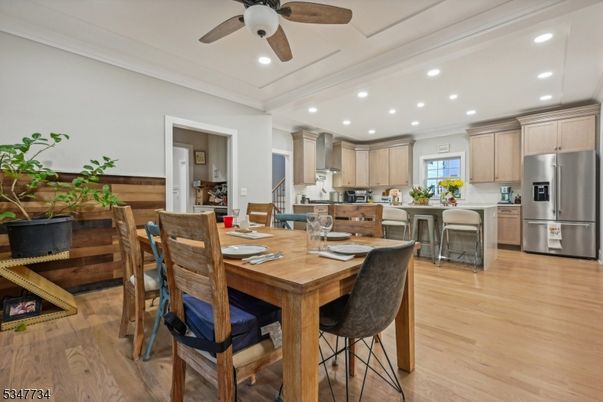 Dining room, Interior, Kitchen, Recessed Lighting, Stainless Steel Appliances, Wood Texture Flooring
