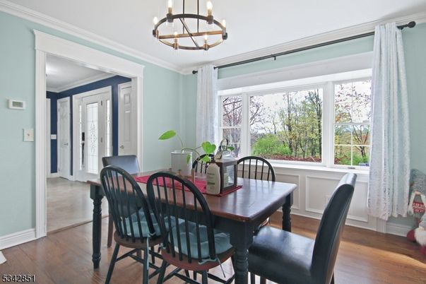 Chandelier, Dining room, Interior, Wood Texture Flooring