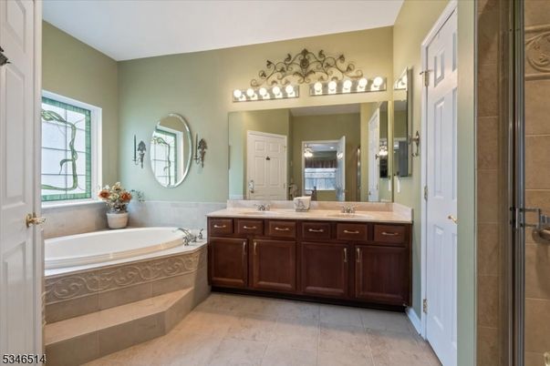 Bathroom, Dual Sink Vanities, Interior