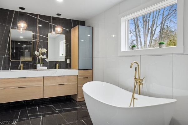 Bathroom, Free Standing Baths, Interior, Recessed Lighting