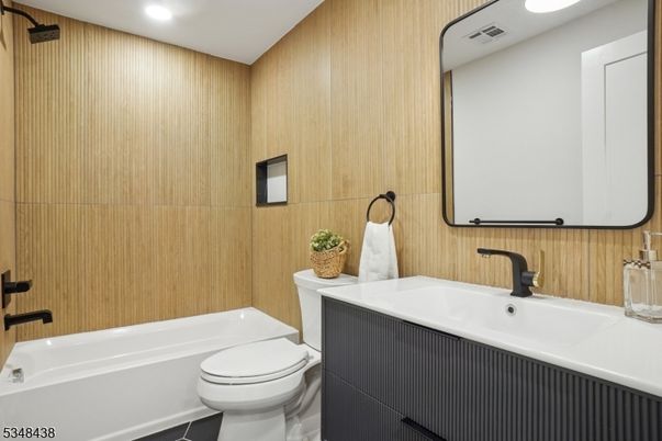Bathroom, Interior, Recessed Lighting, Wooden Walls