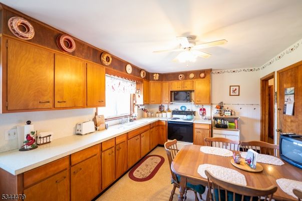 Dining room, Interior, Kitchen