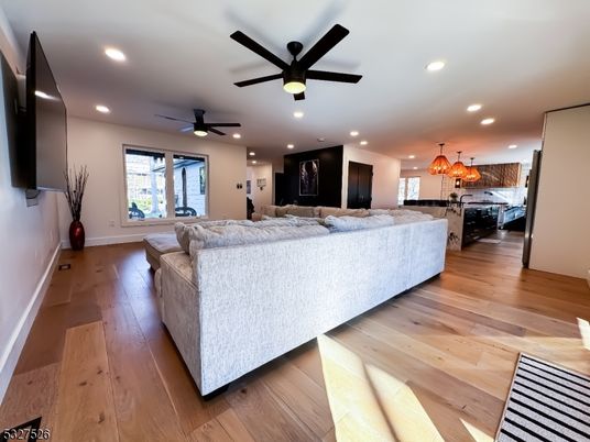 Interior, Kitchen, Living room, Recessed Lighting, Wood Texture Flooring
