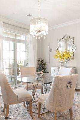Chandelier, Dining room, Interior