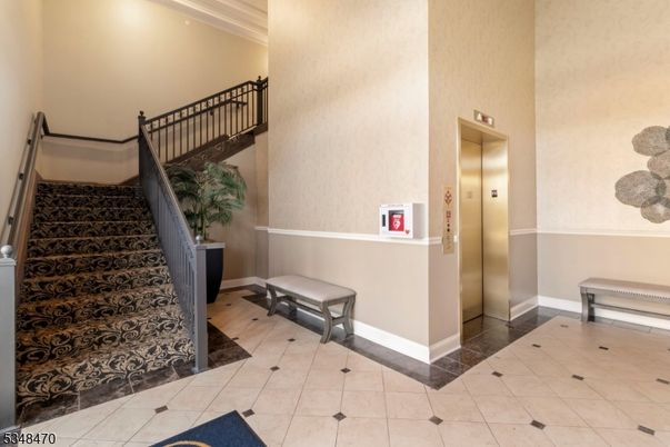 Elevator, Interior