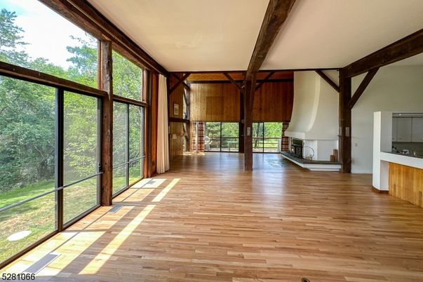Empty room, Interior, Wooden Beams, Wood Texture Flooring