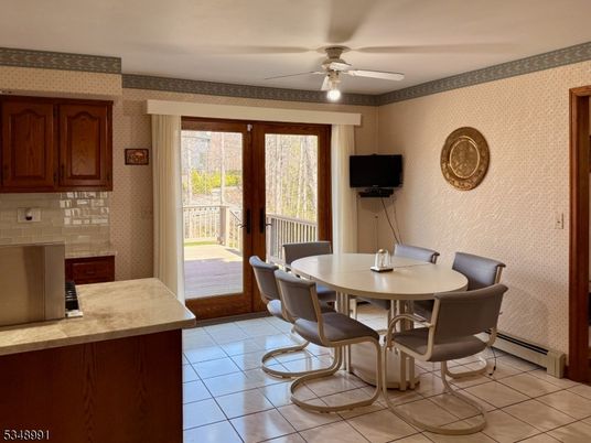 Dining room, Interior