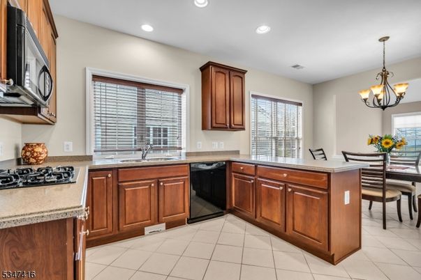 Chandelier, Dining room, Interior, Kitchen, Recessed Lighting