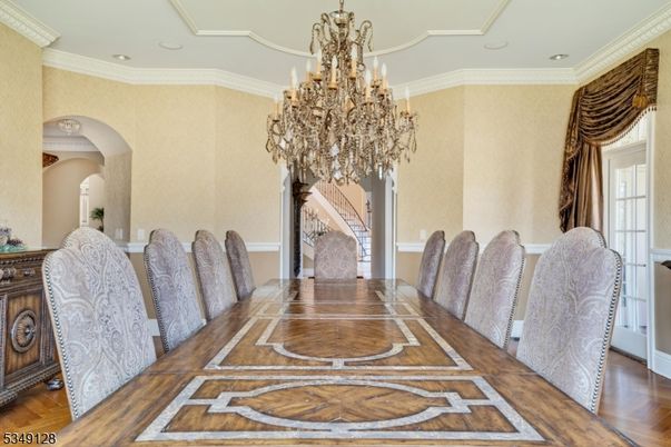 Chandelier, Dining room, Interior, Recessed Lighting, Wood Texture Flooring