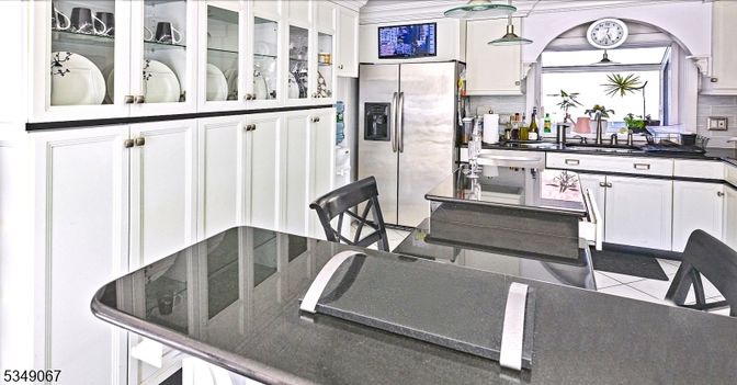 Interior, Kitchen, Pendant Lights, Stainless Steel Appliances