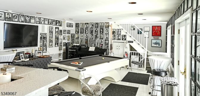 Billiard Table, Game Room, Interior, Recessed Lighting