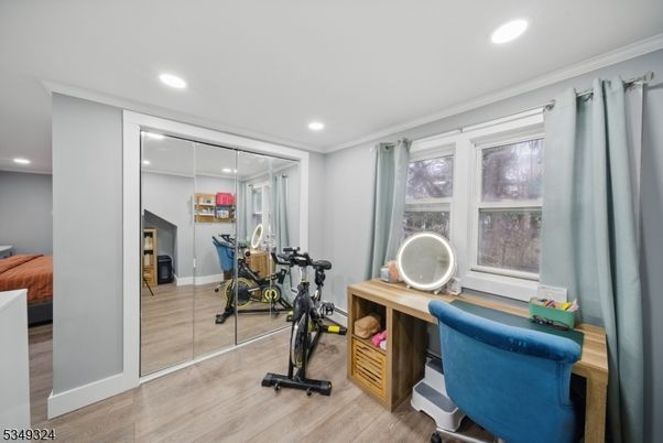 Bedroom, Fitness Equipment, Interior, Recessed Lighting, Wood Texture Flooring