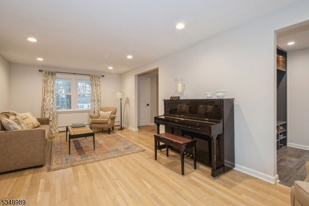 Interior, Living room, Piano, Recessed Lighting, Wood Texture Flooring