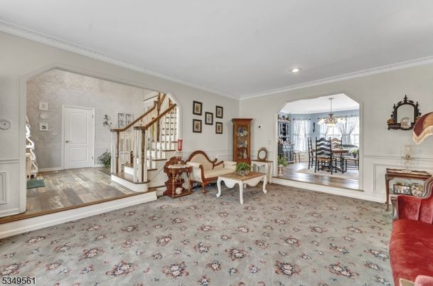 Chandelier, Dining room, Interior, Recessed Lighting, Wood Texture Flooring