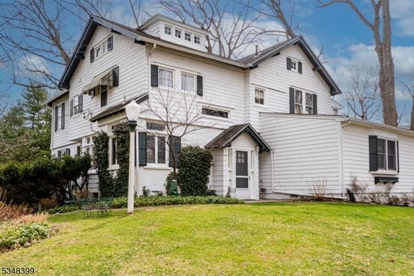 Backyard, Exterior, Facade, Farmhouse