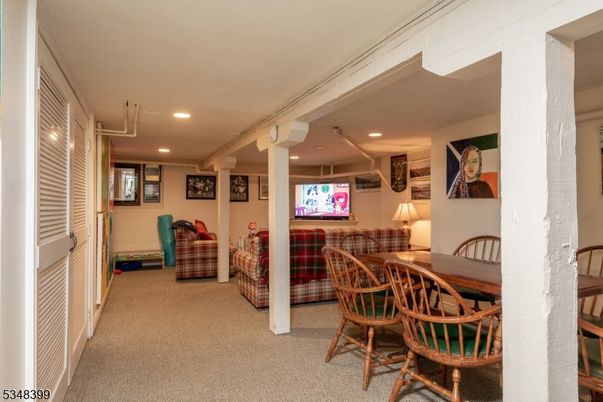 Dining room, Interior, Recessed Lighting