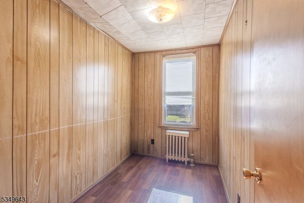 Empty room, Interior, Wood Texture Flooring, Wooden Walls