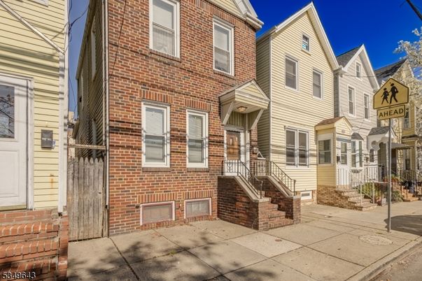 Exterior, Facade, Brick Facade, Rowhouse