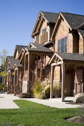 Exterior, Facade, American Craftsman