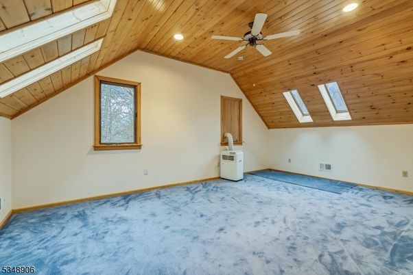 Empty room, Interior, Recessed Lighting, Wooden Ceilings