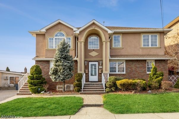 Exterior, Facade, Brick Facade, Mediterranean