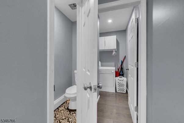 Bathroom, Interior, Recessed Lighting, Wood Texture Flooring
