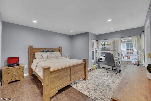 Bedroom, Home Office, Interior, Recessed Lighting, Wood Texture Flooring