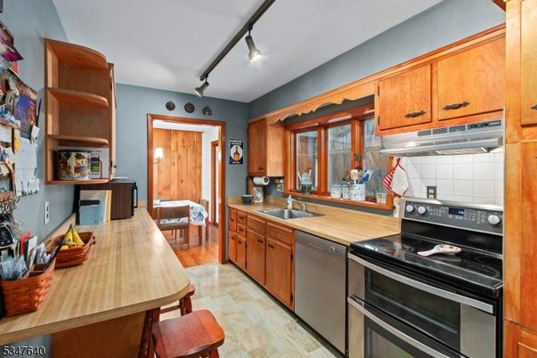 Interior, Kitchen, Stainless Steel Appliances