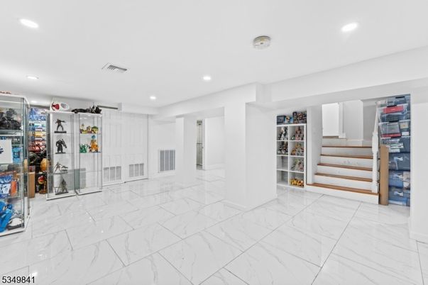 Interior, Marble, Recessed Lighting