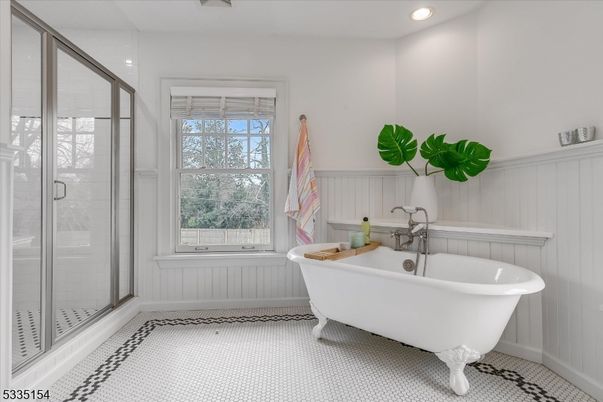 Bathroom, Free Standing Baths, Glass Shower, Interior, Recessed Lighting