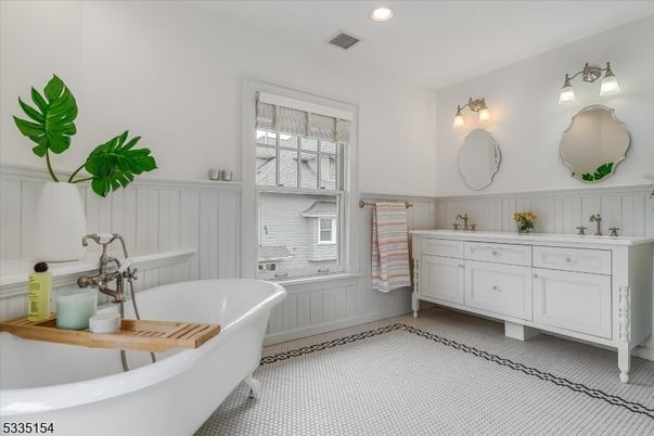 Bathroom, Dual Sink Vanities, Free Standing Baths, Interior, Recessed Lighting