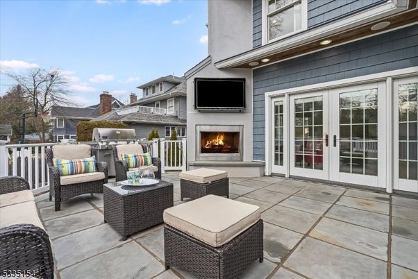 Exterior, Fireplace