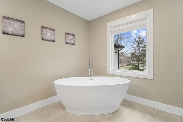 Bathroom, Free Standing Baths, Interior
