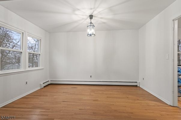 Empty room, Interior, Pendant Lights, Wood Texture Flooring