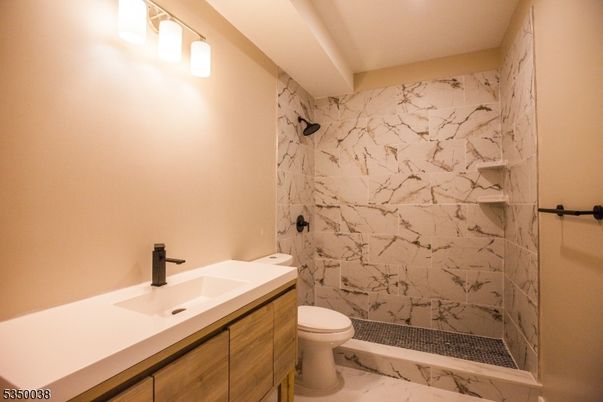 Bathroom, Interior, Marble, Marble Walls