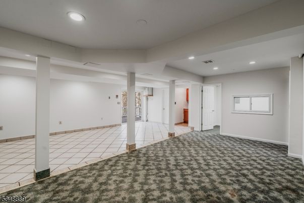 Empty room, Interior, Recessed Lighting