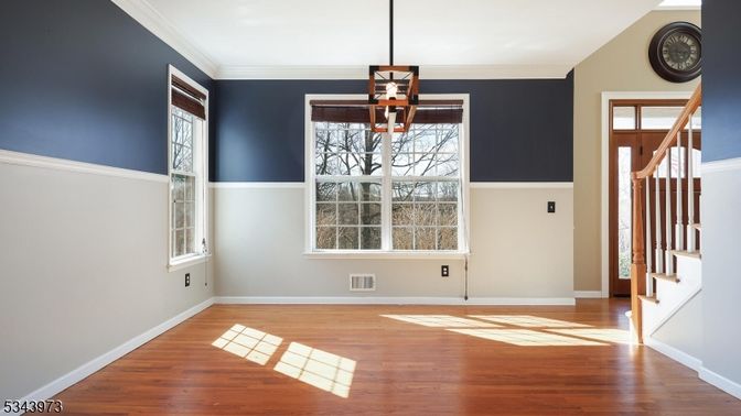 Empty room, Interior, Pendant Lights, Wood Texture Flooring