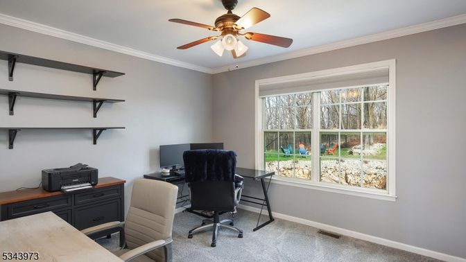 Home Office, Interior