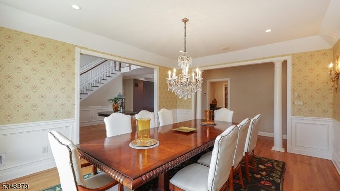 Chandelier, Dining room, Interior, Recessed Lighting, Wood Texture Flooring