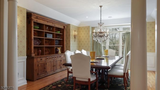 Chandelier, Dining room, Interior, Recessed Lighting, Wood Texture Flooring
